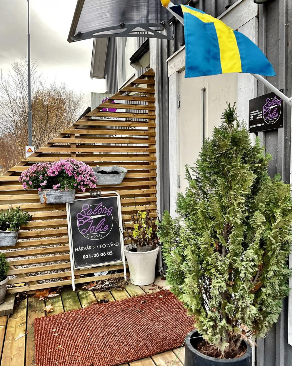 Entrén till Salong Jolie i Hovås